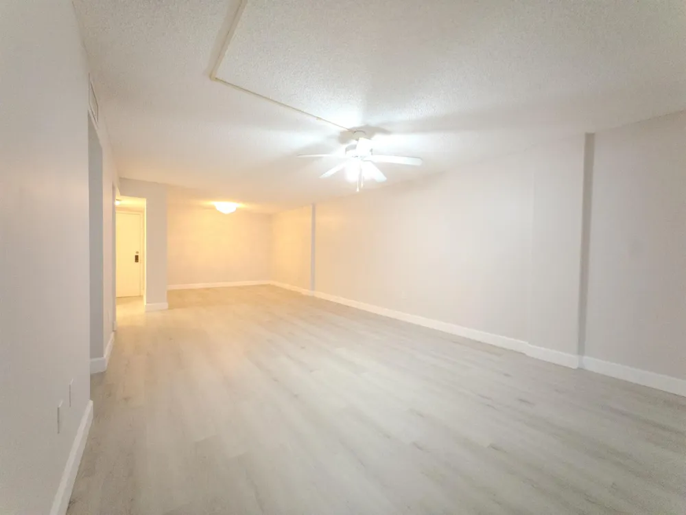 2800 46th #A502 Hollywood, FL 33021