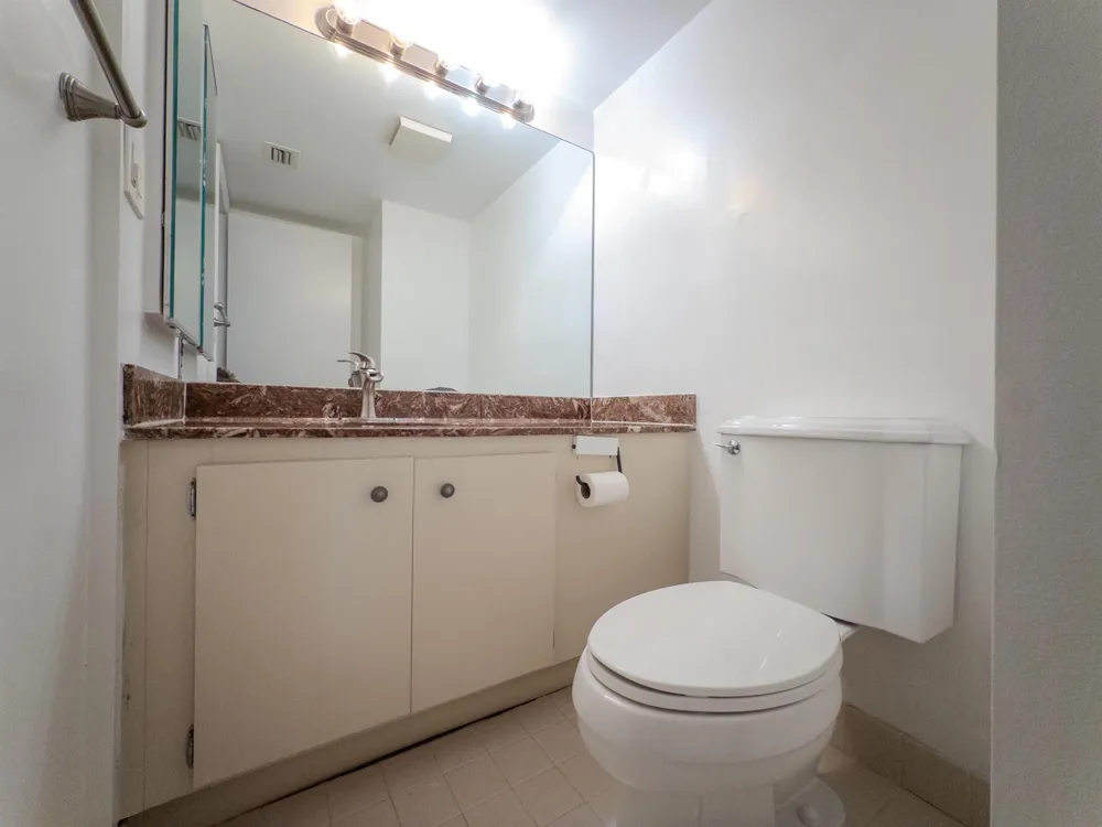 2800 46th #A502 Hollywood, FL 33021