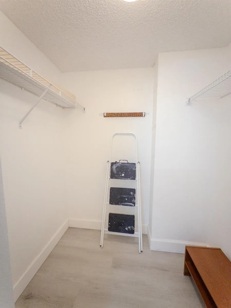 2800 46th #A502 Hollywood, FL 33021