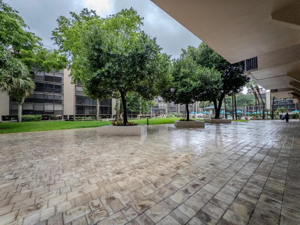 2800 46th #A502 Hollywood, FL 33021
