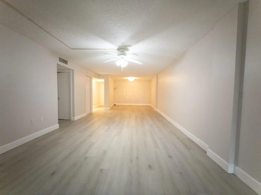 2800 46th #A502 Hollywood, FL 33021