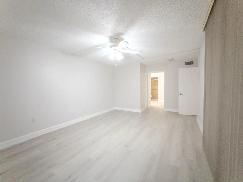 2800 46th #A502 Hollywood, FL 33021