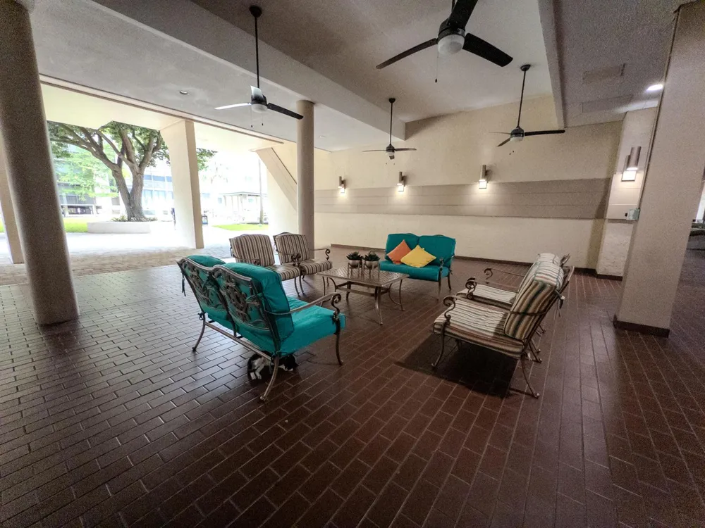 2800 46th #A502 Hollywood, FL 33021