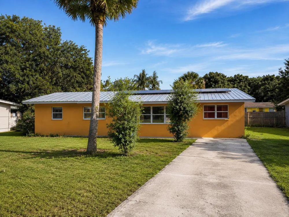2805 Brantley Road Fort Pierce, FL 34981