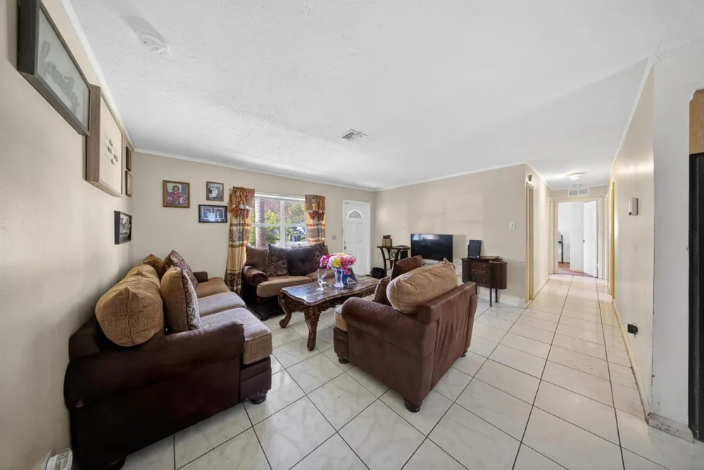 2805 Brantley Road Fort Pierce, FL 34981