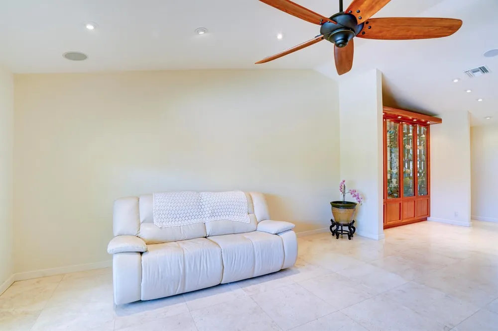 1191 Emerald Drive Singer Island, FL 33404
