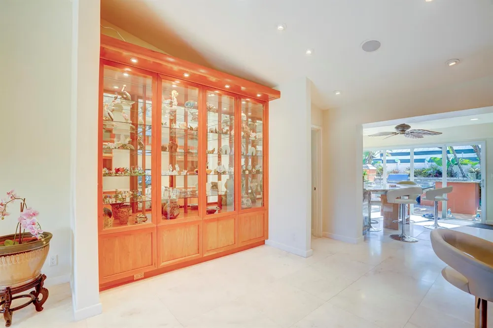 1191 Emerald Drive Singer Island, FL 33404