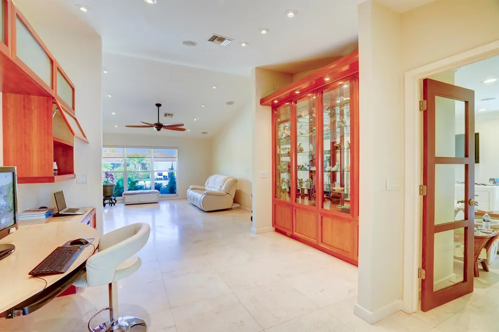 1191 Emerald Drive Singer Island, FL 33404