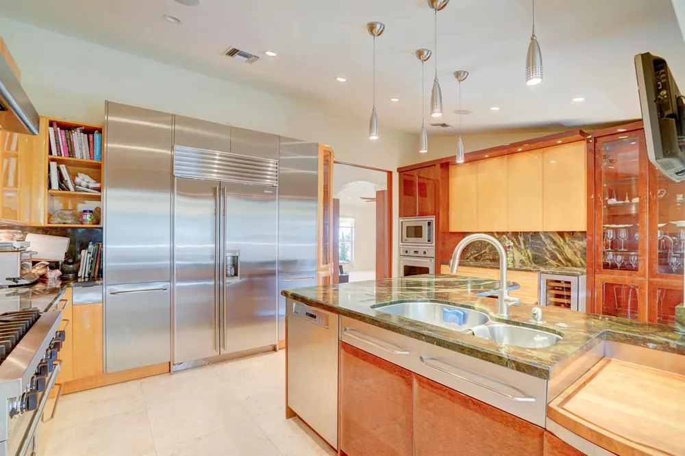 1191 Emerald Drive Singer Island, FL 33404