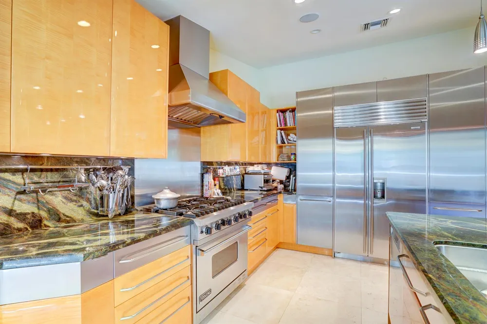 1191 Emerald Drive Singer Island, FL 33404