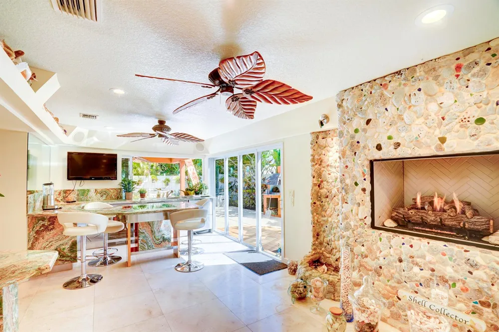 1191 Emerald Drive Singer Island, FL 33404