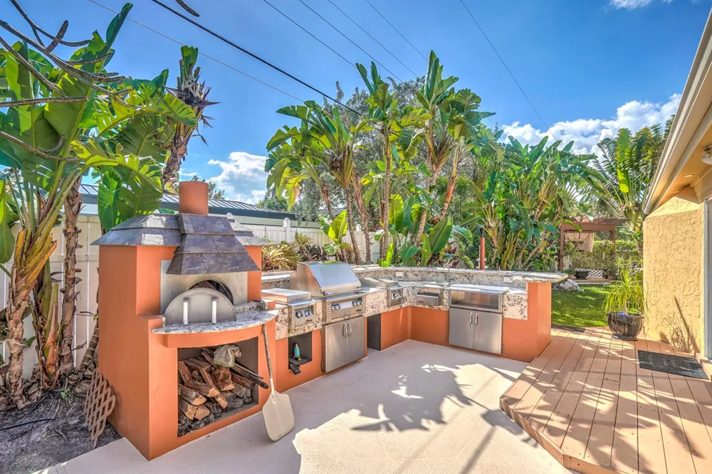 1191 Emerald Drive Singer Island, FL 33404