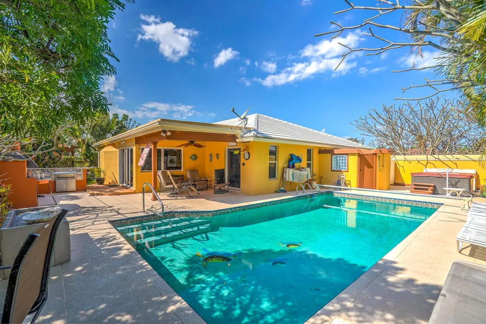 1191 Emerald Drive Singer Island, FL 33404
