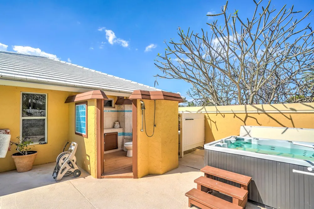 1191 Emerald Drive Singer Island, FL 33404