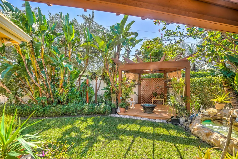 1191 Emerald Drive Singer Island, FL 33404
