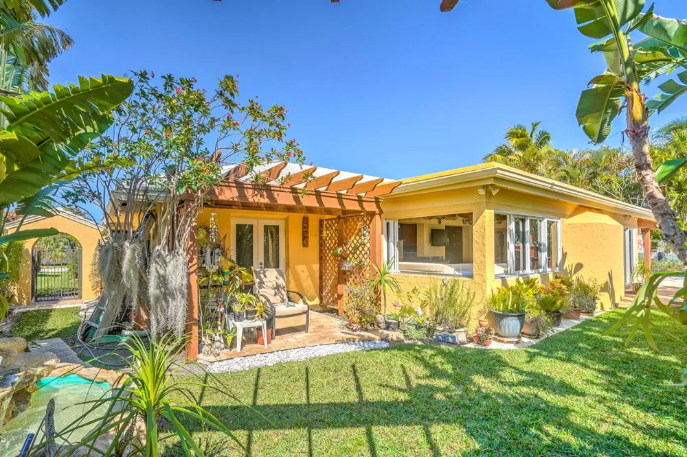 1191 Emerald Drive Singer Island, FL 33404