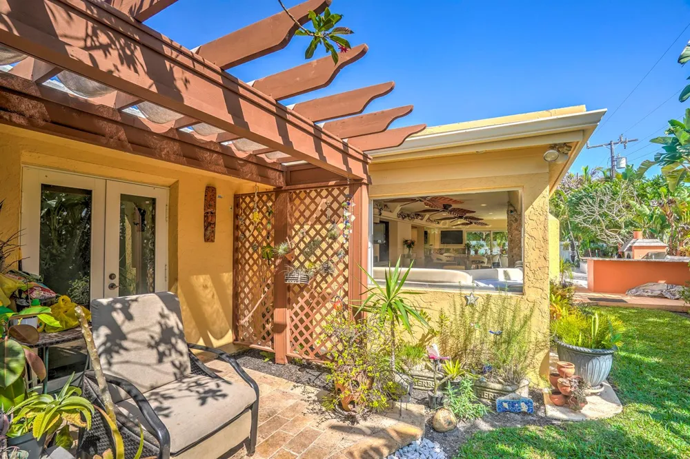1191 Emerald Drive Singer Island, FL 33404