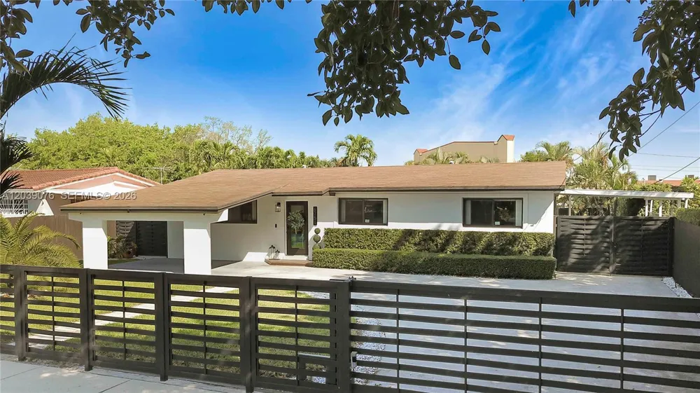 6751 SW 13th St Miami, FL 33144