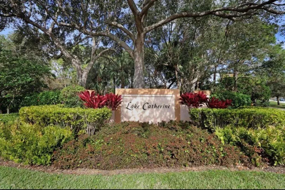 1092 Bedford Avenue Palm Beach Gardens, FL 33403