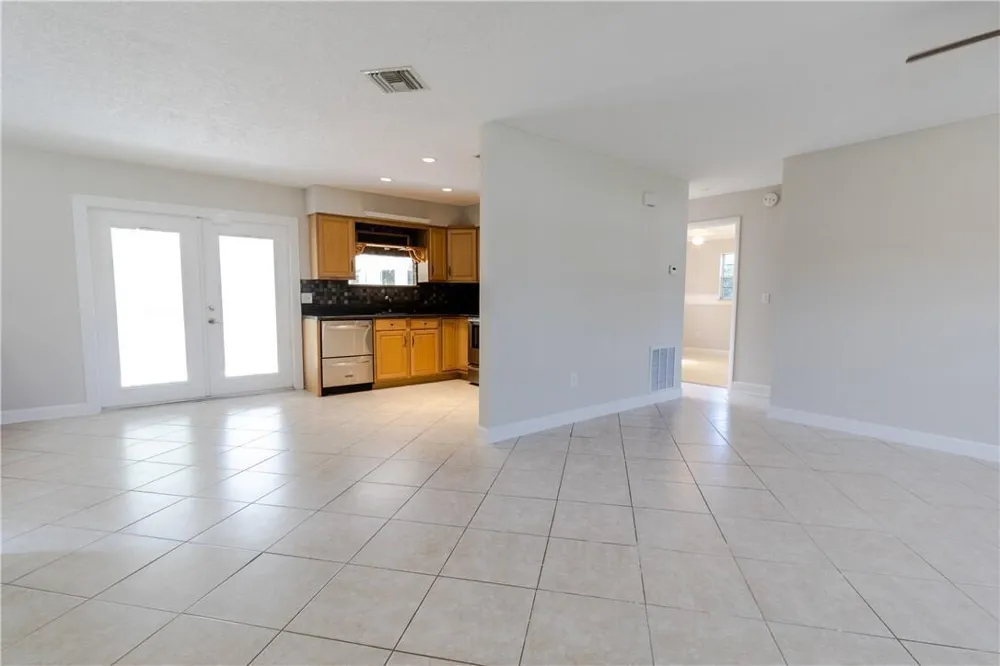 874 Blossom Sebastian, FL 32958
