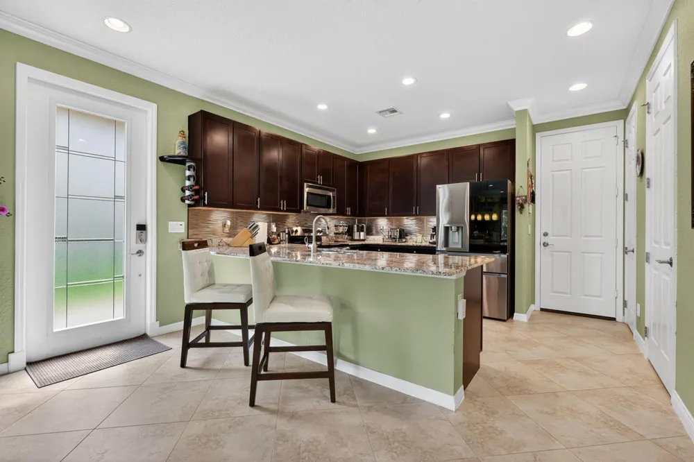 615 SW Glen Crest Way Stuart, FL 34997