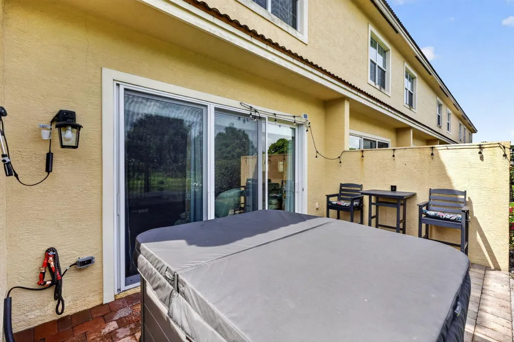 615 SW Glen Crest Way Stuart, FL 34997