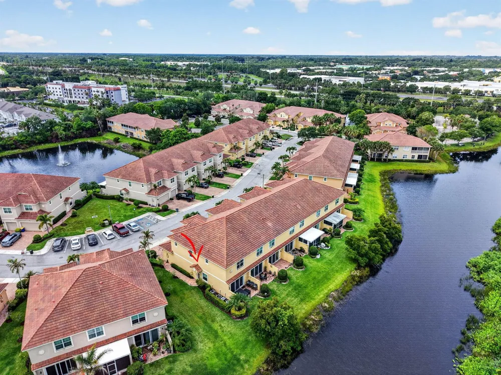 615 SW Glen Crest Way Stuart, FL 34997