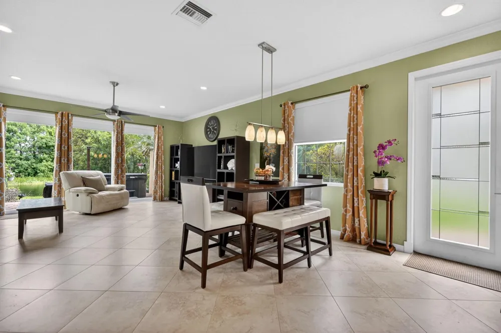 615 SW Glen Crest Way Stuart, FL 34997