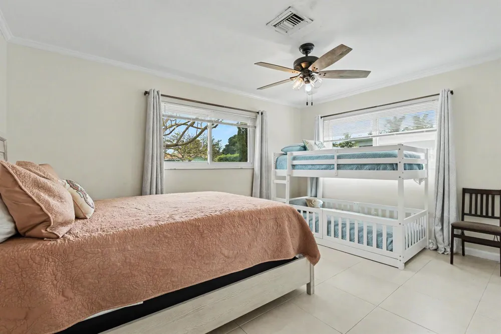 2770 NE 53rd Street Lighthouse Point, FL 33064
