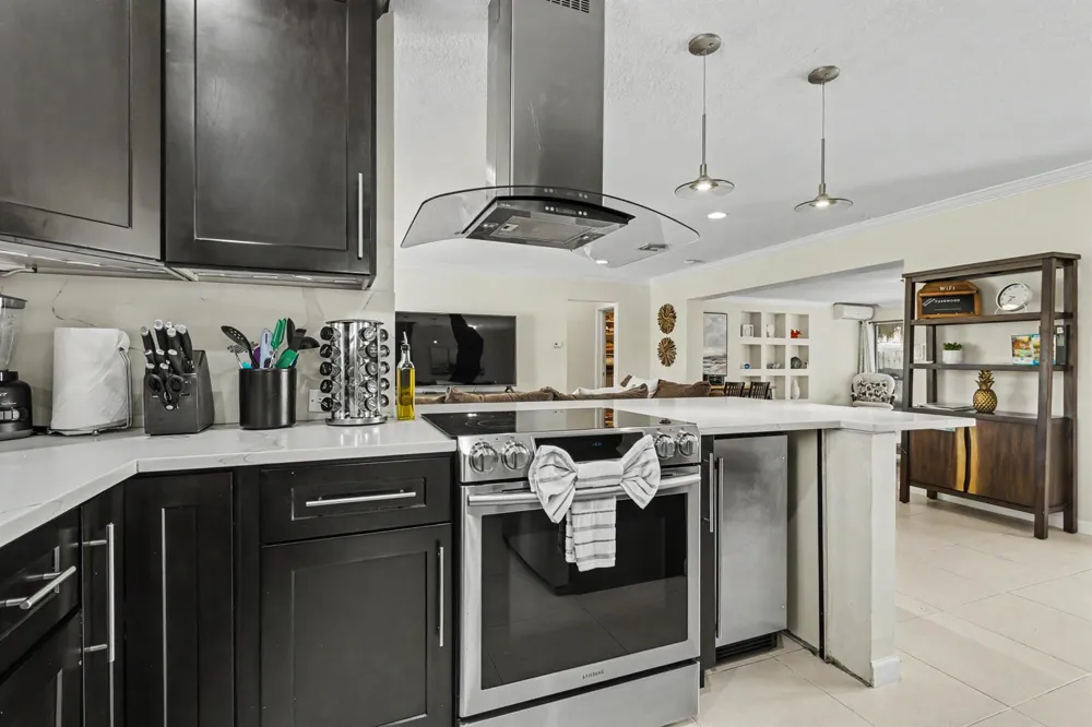 2770 NE 53rd Street Lighthouse Point, FL 33064
