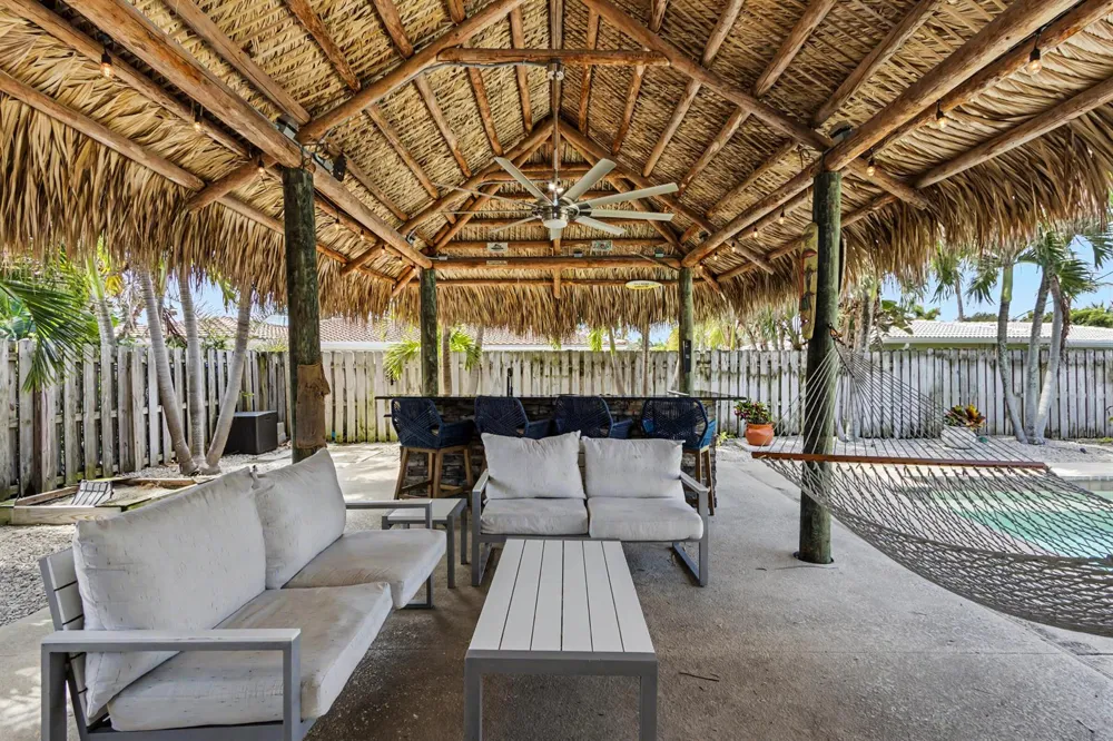 2770 NE 53rd Street Lighthouse Point, FL 33064