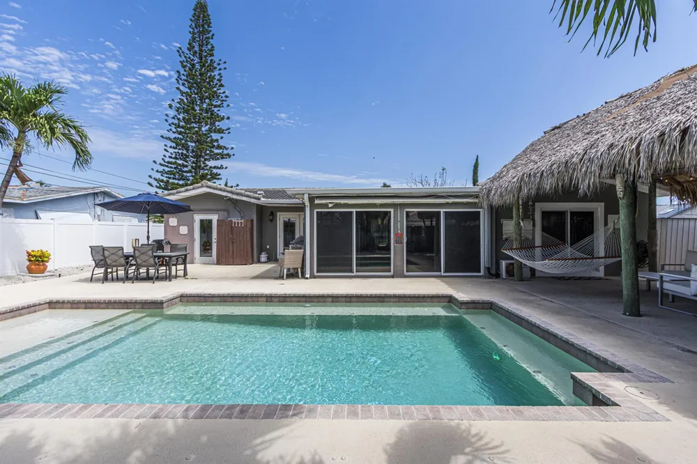 2770 NE 53rd Street Lighthouse Point, FL 33064