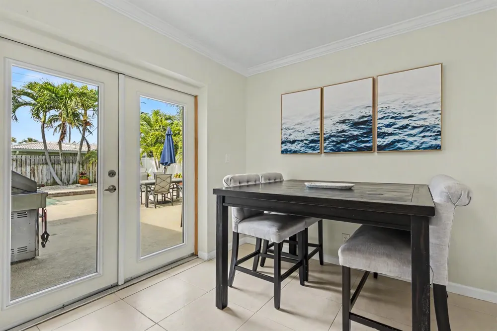 2770 NE 53rd Street Lighthouse Point, FL 33064