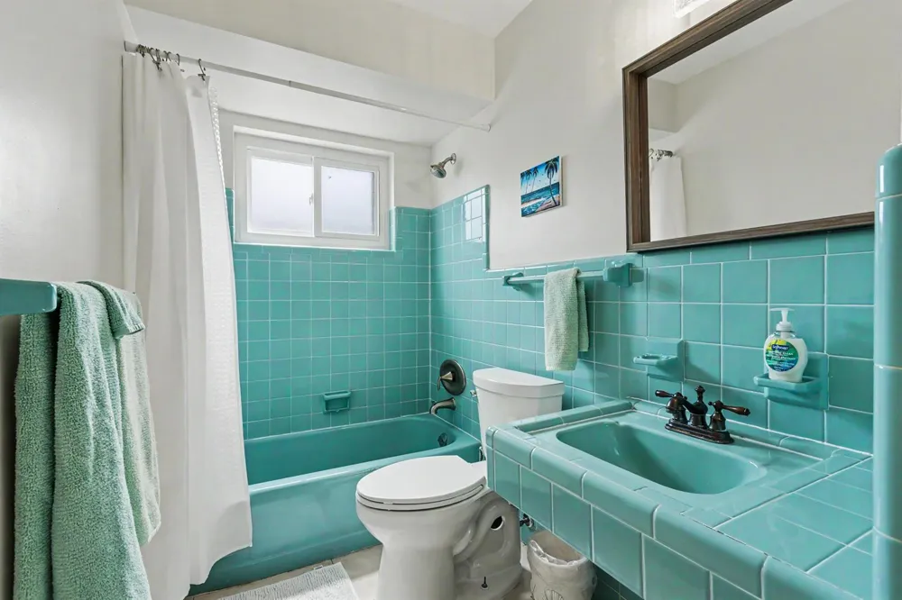 2770 NE 53rd Street Lighthouse Point, FL 33064