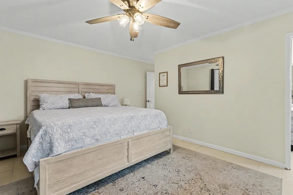 2770 NE 53rd Street Lighthouse Point, FL 33064