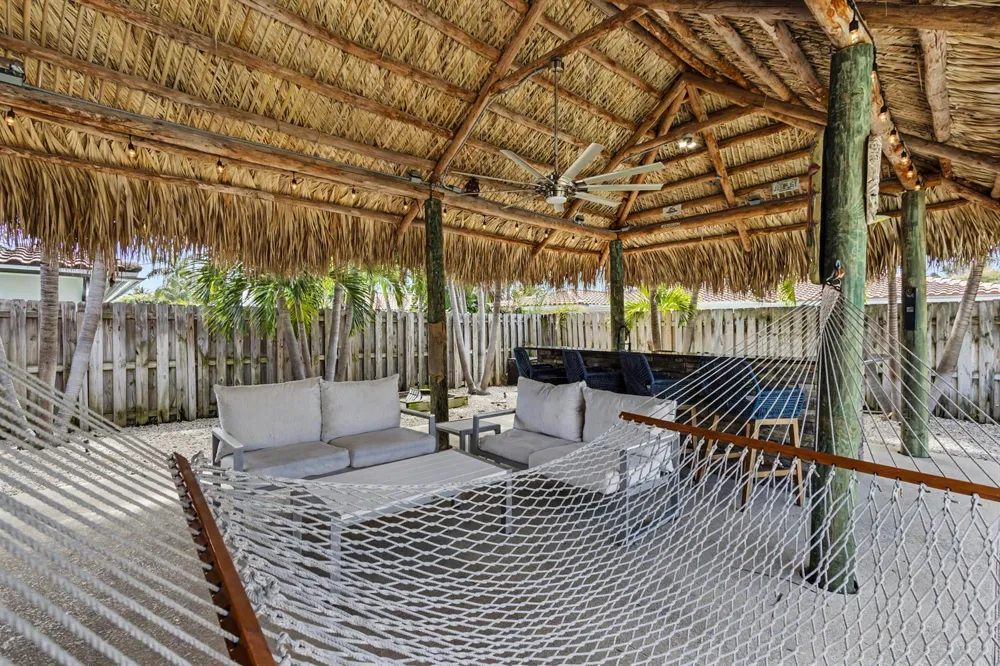 2770 NE 53rd Street Lighthouse Point, FL 33064