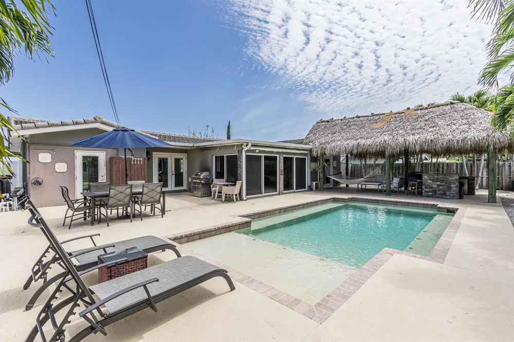 2770 NE 53rd Street Lighthouse Point, FL 33064