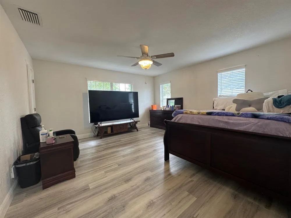589 Cashiers Drive West Palm Beach, FL 33413