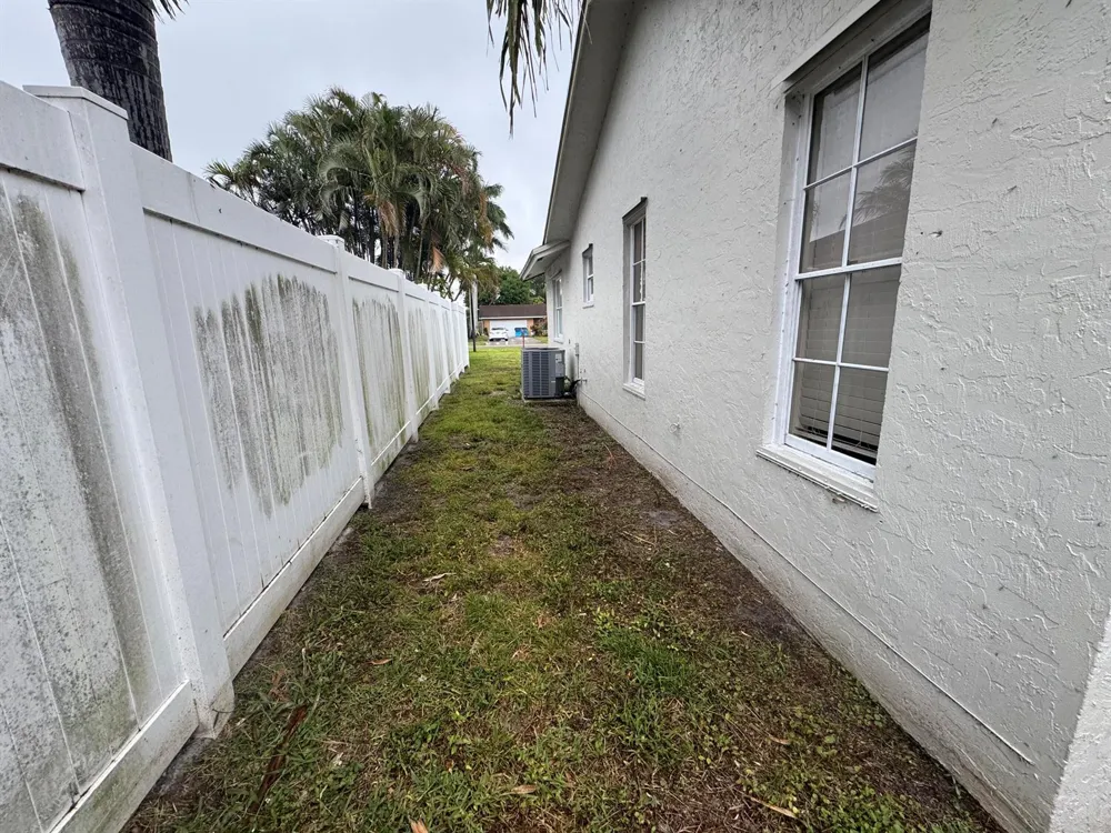 589 Cashiers Drive West Palm Beach, FL 33413