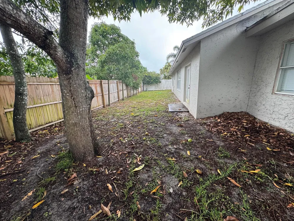 589 Cashiers Drive West Palm Beach, FL 33413