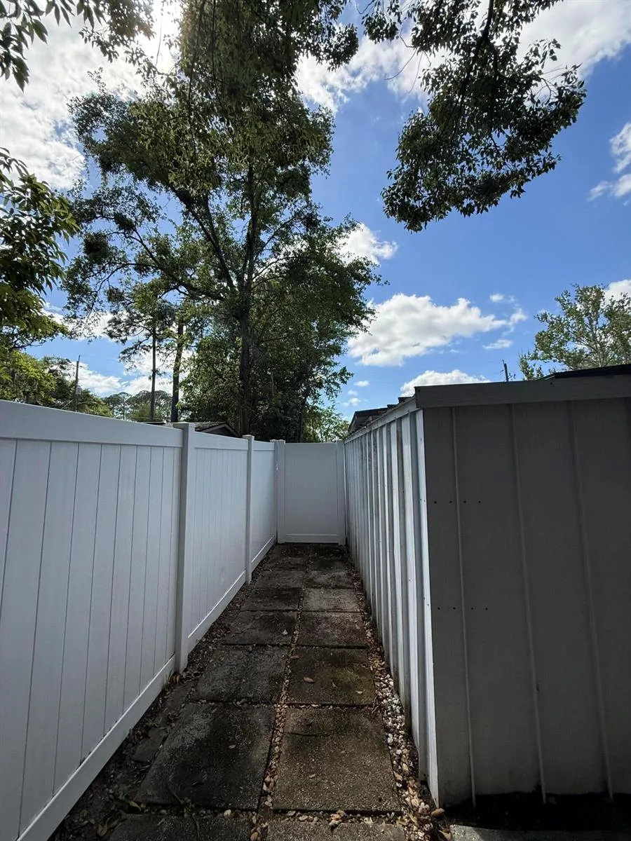 6343 Stetler Drive Jacksonville, FL 32216