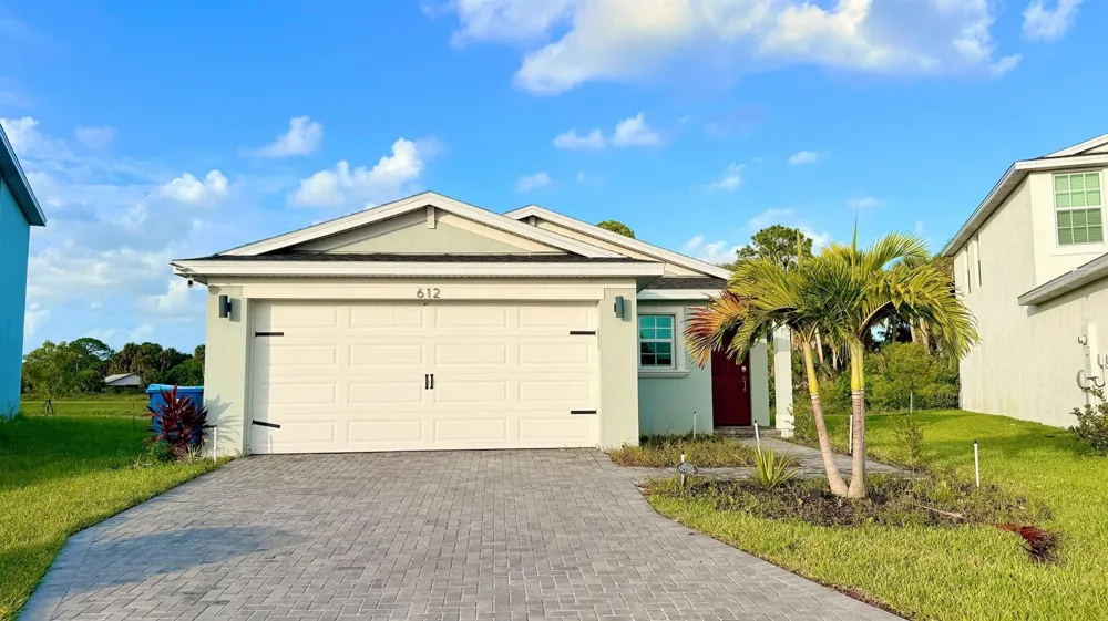 612 Papillon Street SW Palm Bay, FL 32908