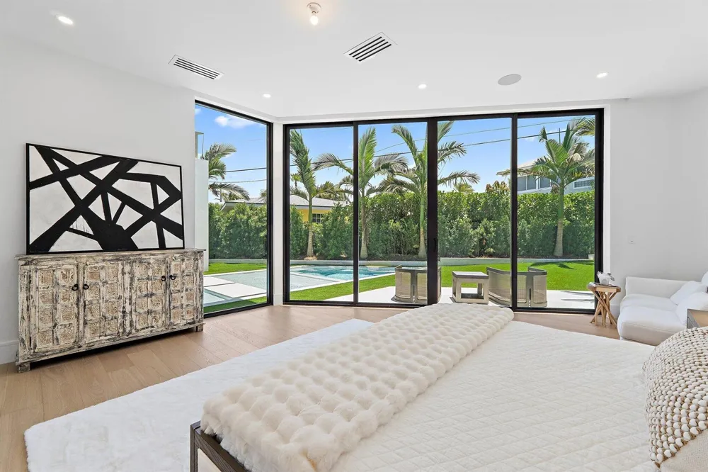 390 Jupiter Lane Juno Beach, FL 33408