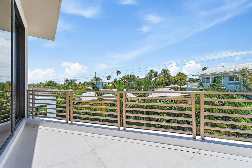 390 Jupiter Lane Juno Beach, FL 33408