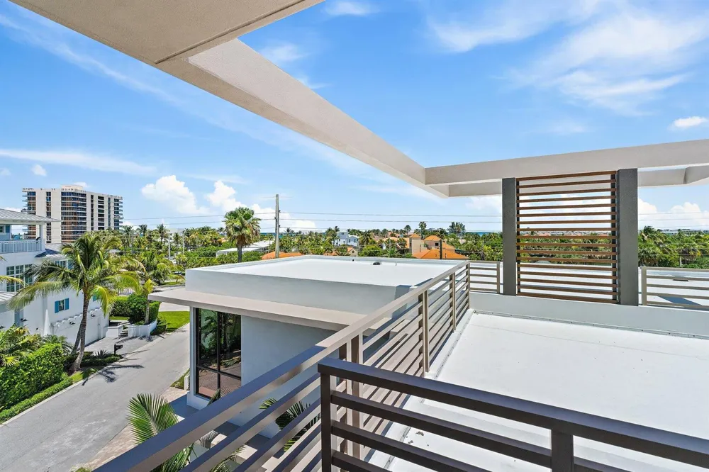 390 Jupiter Lane Juno Beach, FL 33408