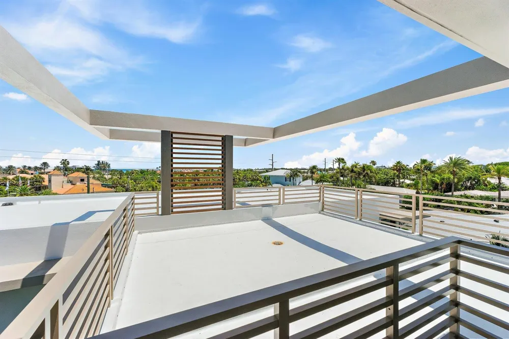 390 Jupiter Lane Juno Beach, FL 33408