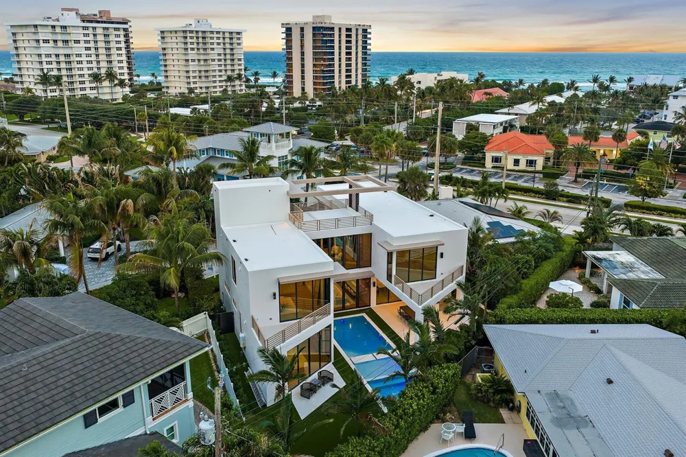 390 Jupiter Lane Juno Beach, FL 33408