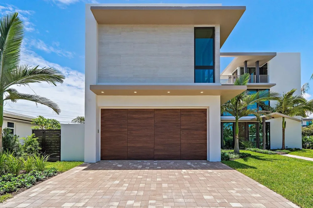 390 Jupiter Lane Juno Beach, FL 33408