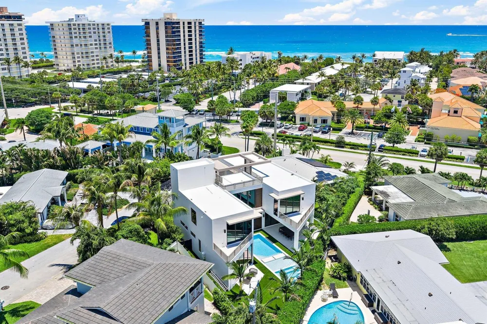 390 Jupiter Lane Juno Beach, FL 33408