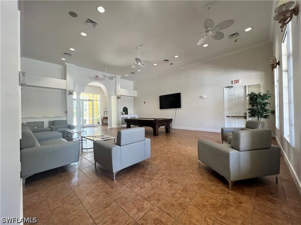 Key Royal Circle #1036 Naples, FL 34119